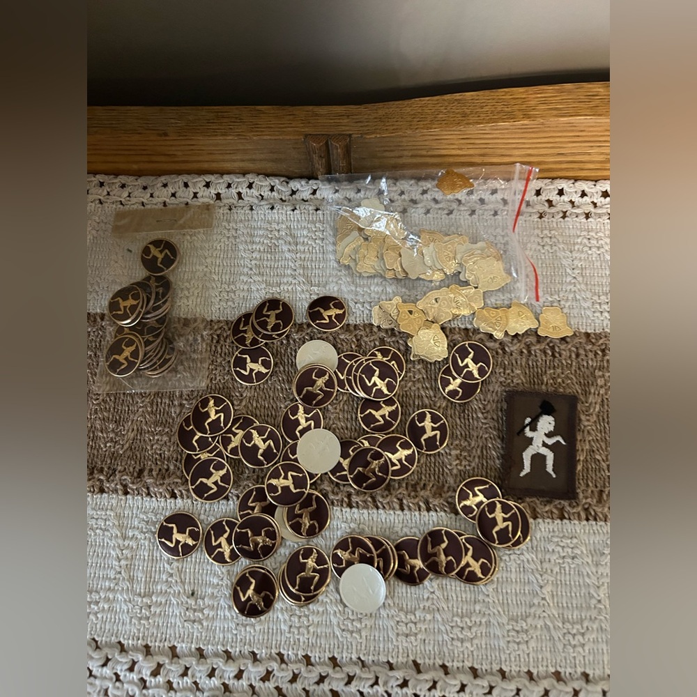Girl guides brownie gnome badge and vintage brownie foils seals